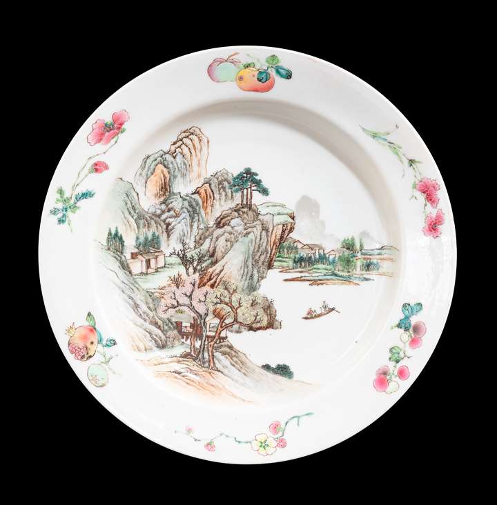 Chinese eggshell porcelain rubyback famille rose dish